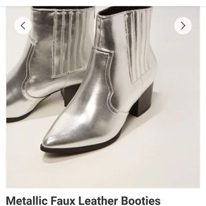NWT metallic silver booties